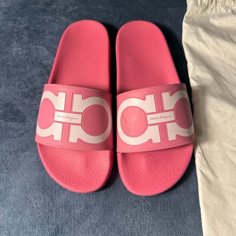 Salvatore Ferragamo Gancini Groovy Pool Slides Pink Flamingo